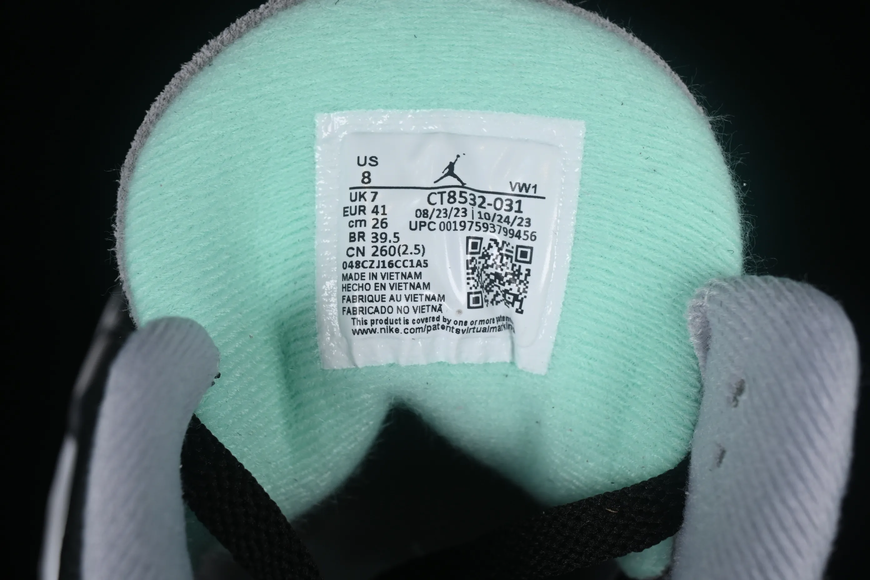 All categories Air Jordan Jordan series basketball shoes Air Jordan 3 L version Air Jordan 3 "Green Glow" AJ3 Joe 3 black and green CT8532-031